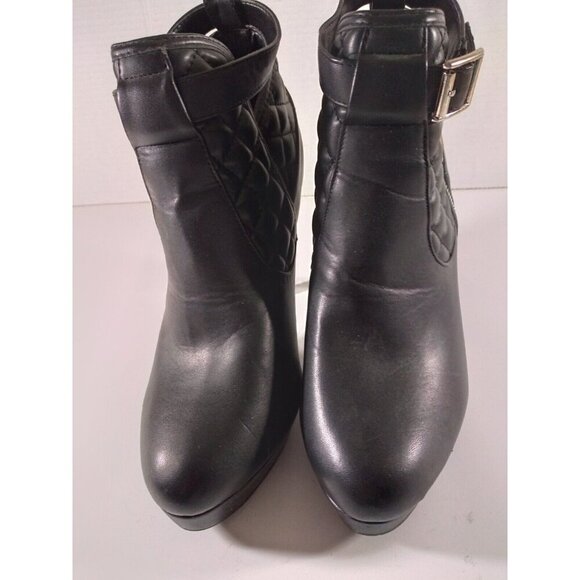 Torrid Ankle Boots Black Quilted High Heels Sz 10 Small Nick On One As Pictured - Picture 1 of 12
